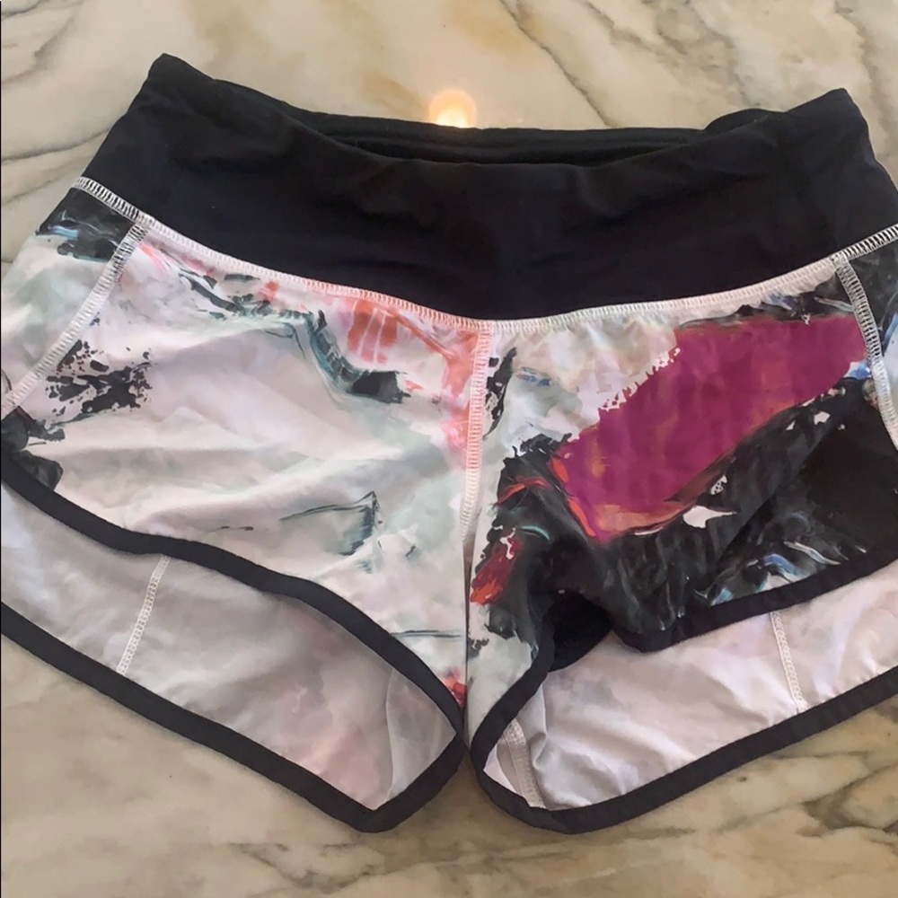 Lululemon hottie hot short
